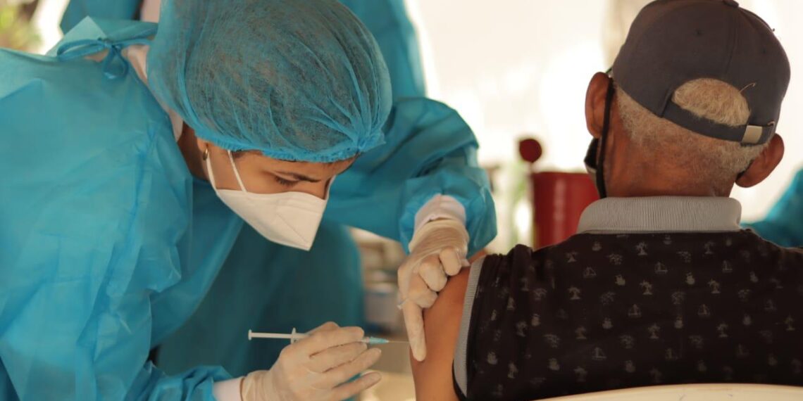 Cifras de contagios en Riohacha disminuyen gracias al proceso de vacunación