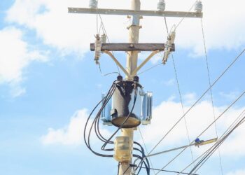 Anuncian inversiones para optimizar servicio de energía en Hatonuevo