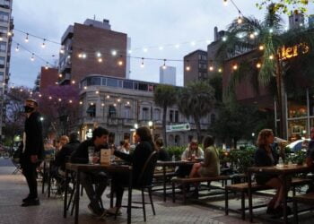 Habrá sanciones para establecimientos que no exijan el carnet de vacunación contra el Covid-19