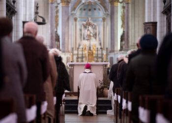 216 mil víctimas de abusos sexuales y pederastia en iglesia católica de Francia