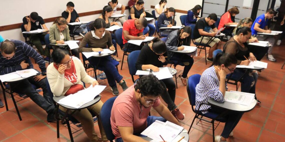 Gobierno firma decreto que garantizan gratuidad en matrículas de educación superior