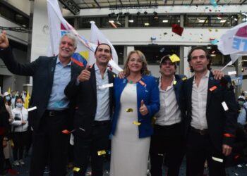 Equipo por Colombia inscribió oficialmente sus candidatos ante la Registraduría