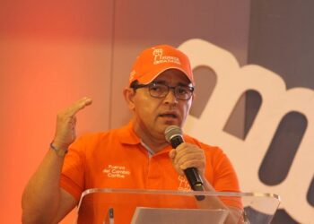 Formulan pliego de cargos en contra de exalcalde Rafa Martínez