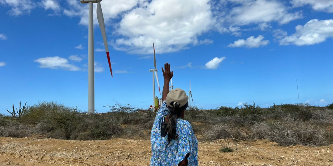 Wayuu mantienen protesta en parque eólico