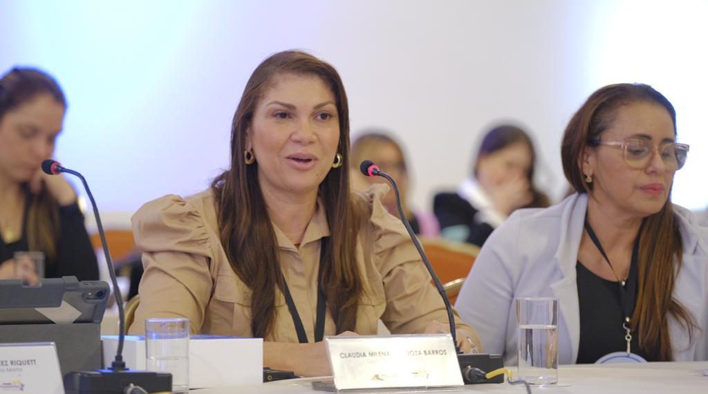 Gestora Social de Riohacha abordó temas sociales durante encuentro en Bogotá