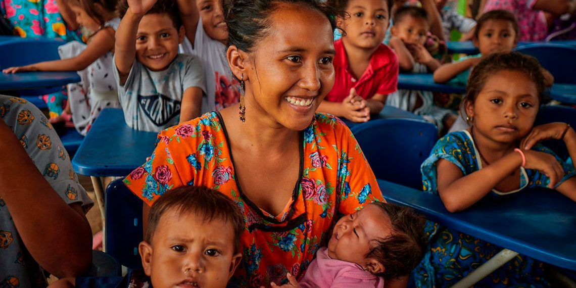 Gobierno Nacional invierte más de $700 mil millones para niños y jóvenes de La Guajira