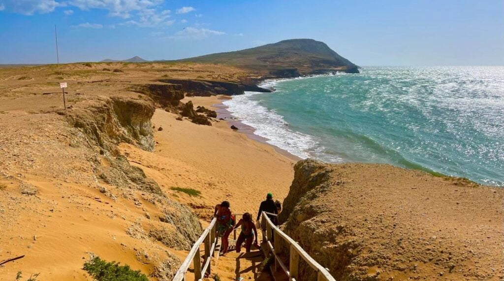 Restricciones marítimas y cierre de playas en Uribia por condiciones meteomarinas