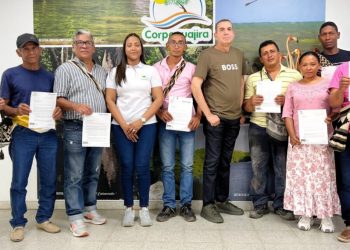 Corpoguajira firma acuerdo de conservación con caficultores del Perijá