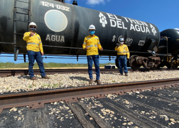 Bloqueos en línea férrea afectan abastecimiento de agua a 2.350 familias en La Guajira