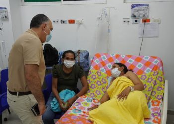Alcalde de Santa Marta visitó a los heridos del accidente en la vía del Ziruma