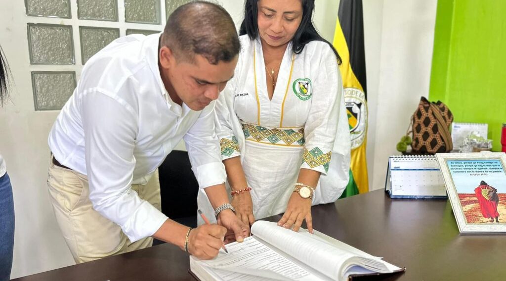 Médico wayuu asume como gerente del Hospital de Albania