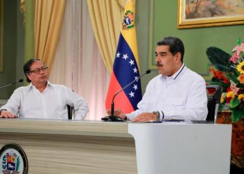 Inhabilitación de María Corina Machado es un “golpe antidemocrático”: Petro