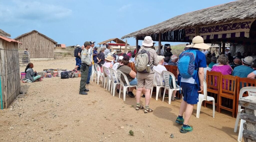 El MS Fram llega a la Alta Guajira con turistas británicos