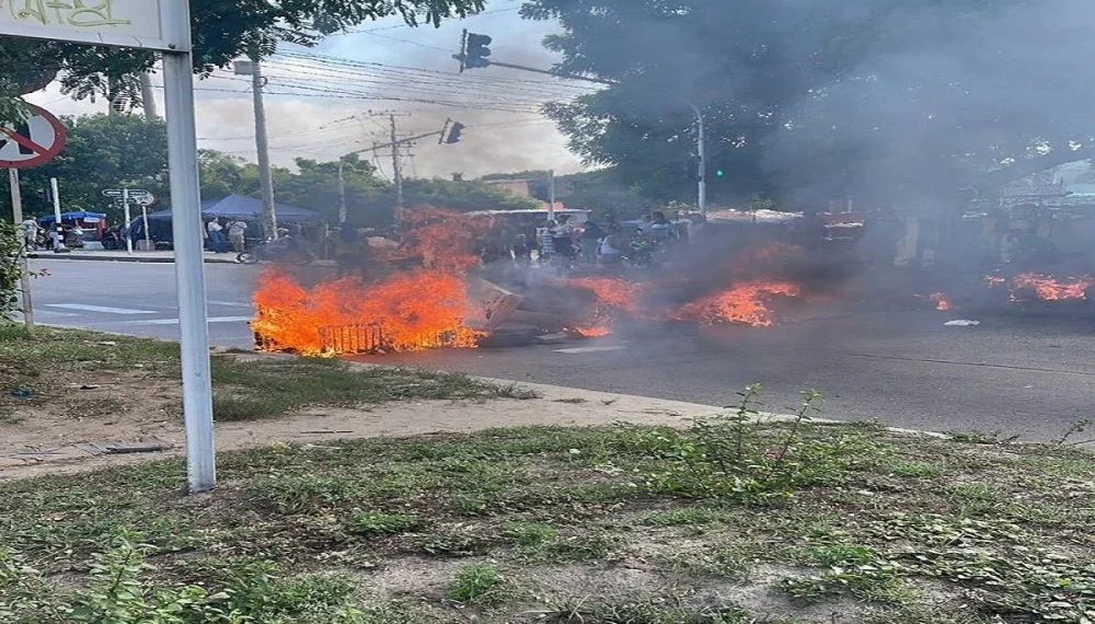 Usuarios se toman subestación de la empresa Air-e en Maicao