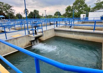 Aqualia presenta balance positivo de mejoras en acueducto y alcantarillado ante la Superservicios