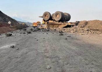 Operador de máquina pesada resulta lesionado tras accidente en el Cerrejón