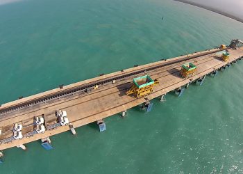 Firman acuerdo para construir terminal de gas natural licuado en Puerto Brisa, La Guajira