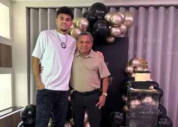 Hospitalizado Mane Díaz, papá de Lucho Díaz