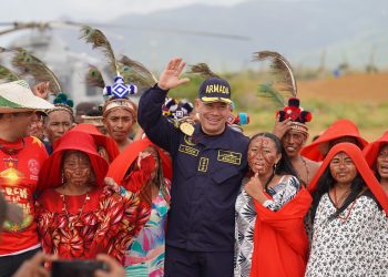 Armada entregó paneles solares y regalos navideños en la Alta Guajira