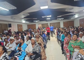 “No los vamos a dejar solos. Haremos el seguimiento pertinente al proyecto Energía Wayuu”: senadora Martha Peralta