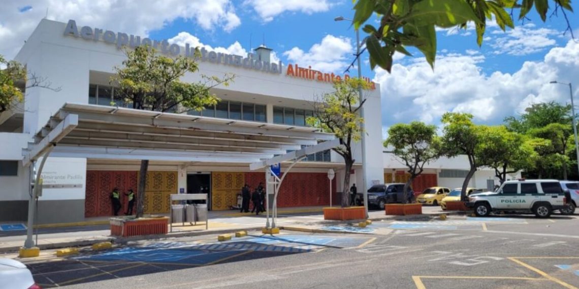 Aeropuerto de Riohacha destaca con un crecimiento del 21% en movilización de pasajeros en 2024