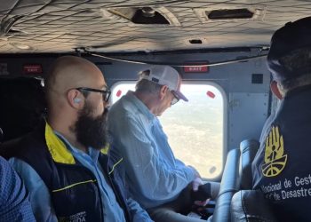 Director de la UNGRD sobrevuela la Alta Guajira para evaluar zonas afectadas por la variabilidad climática