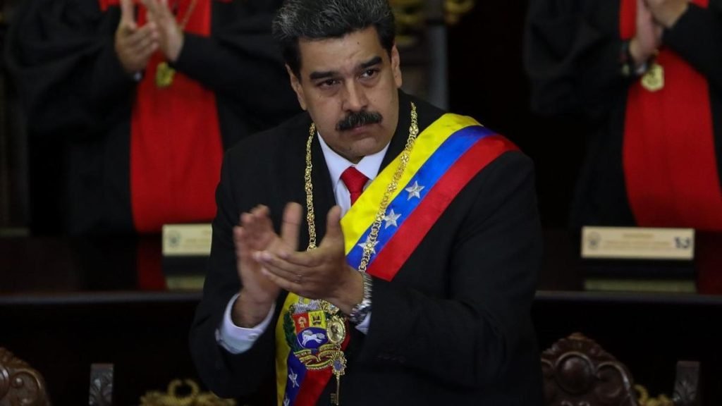 Maduro asume nuevo mandato presidencial en Venezuela en medio de denuncias de fraude electoral