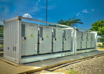 Colombia y Corea inauguran la primera comunidad energética para firmantes de paz en La Guajira