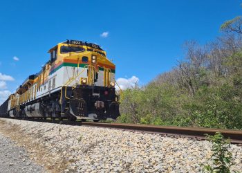 Cerrejón confirma dos atentados con explosivos contra su línea férrea en La Guajira