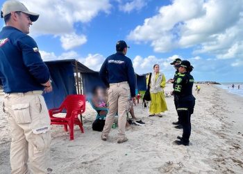 ICBF refuerza acciones para proteger a la niñez durante la temporada turística La Guajira