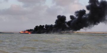 Fuerzas Militares destruyen minisumergible usado por redes de narcotráfico en la costa de La Guajira