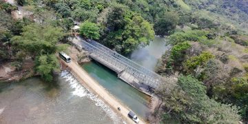 Gobierno Nacional entrega puente militar para restablecer la movilidad entre Magdalena y La Guajira