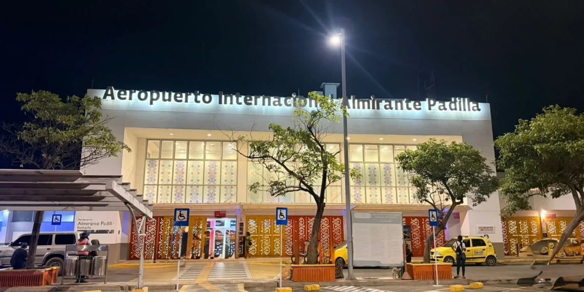 Aeropuerto de Riohacha habilita vuelos nocturnos y fortalece el turismo en La Guajira